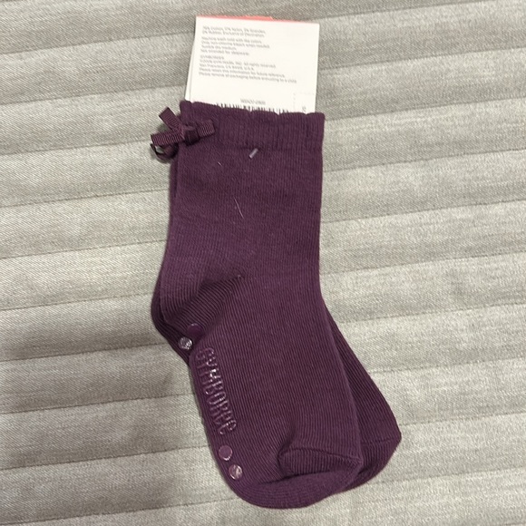 NWT Gymboree Royal Garden line purple bow socks 2-3 years shoe size 7-9 - Picture 2 of 2